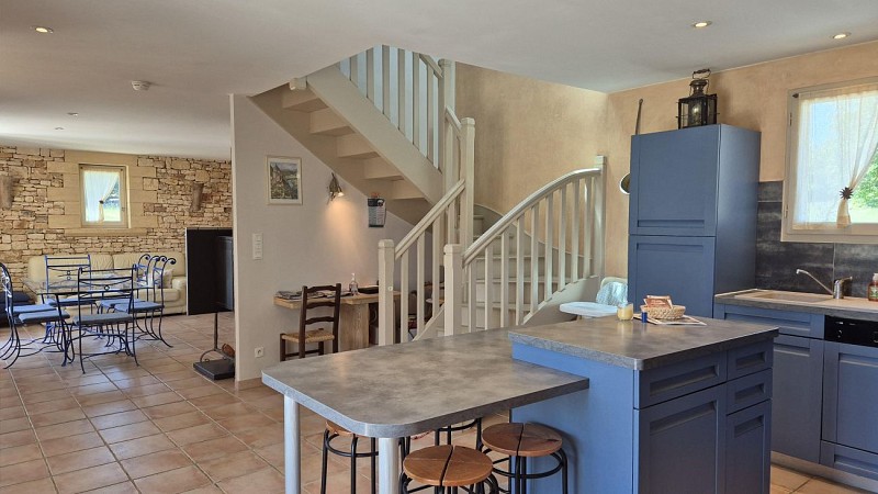 Bayaou avec piscine couverte à Sarlat