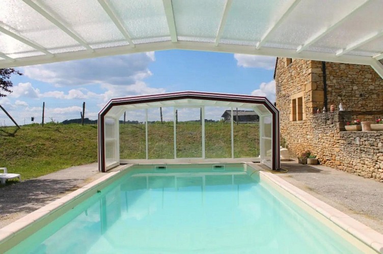 Le Double avec piscine couverte proche de Sarlat