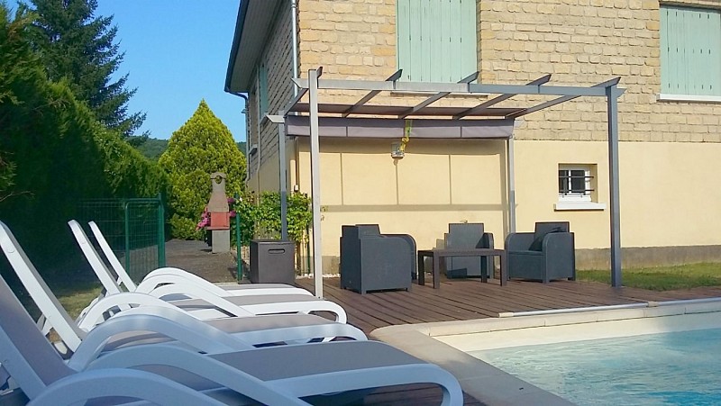 maison des chateaux - piscine chauffée