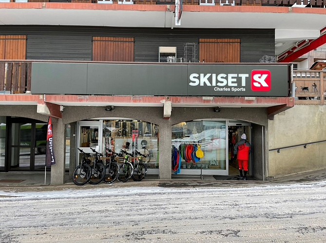 Charles Sports - SkiSet