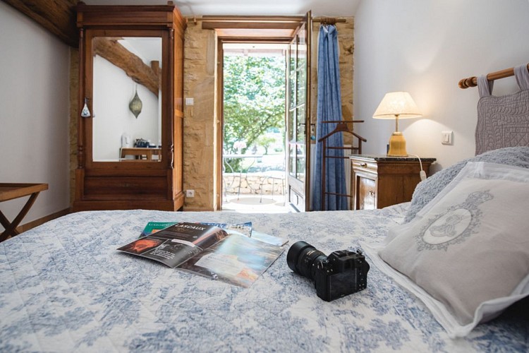 Chambre d'hôtes Bleuet 3 - @lesfilolies - proche Sarlat la Canéda - Dordogne