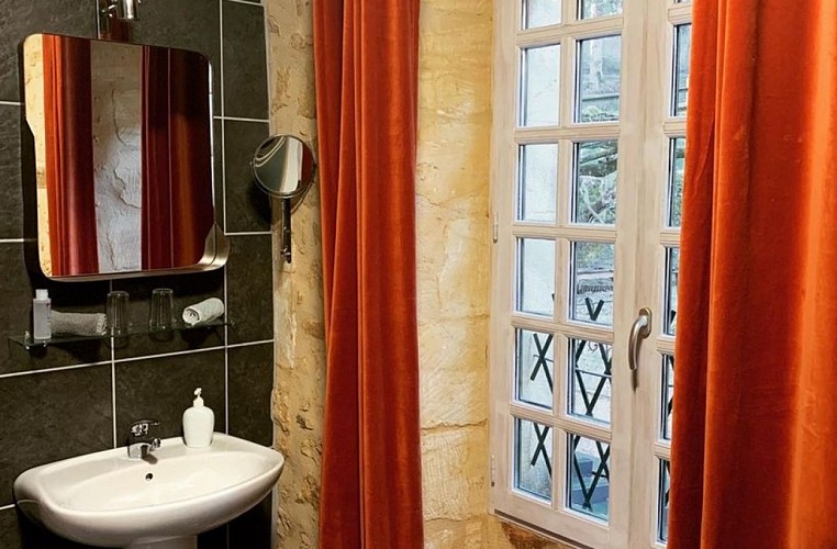 Salle-de-bain-Chambre-Camille