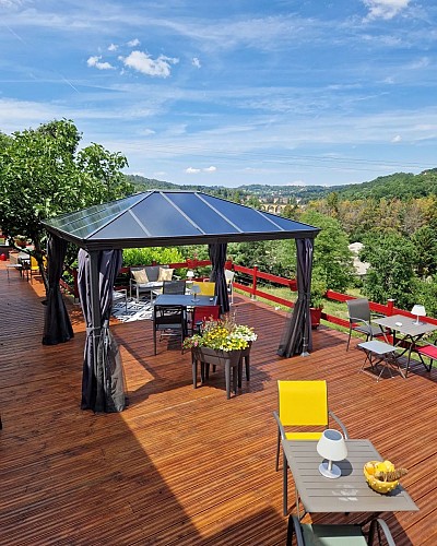 Terrasse, vue sur Sarlat