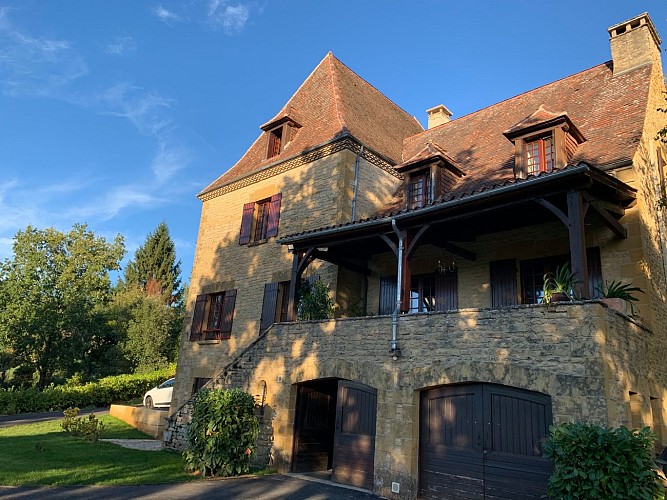 Au coteau des Pechs facade