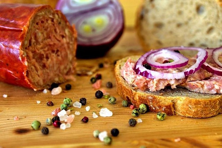 Aire de pique-nique aux carrières de Renauvoid