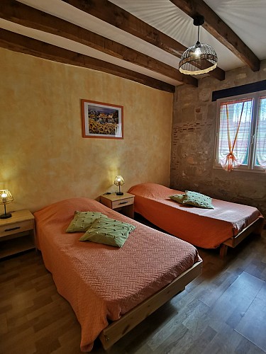 HLOAQU047FS0020C-LGM414A - Chambre 2 rdc portrait