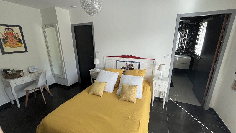 DOMAINE_GEORGES _V_chambre_ANAIS