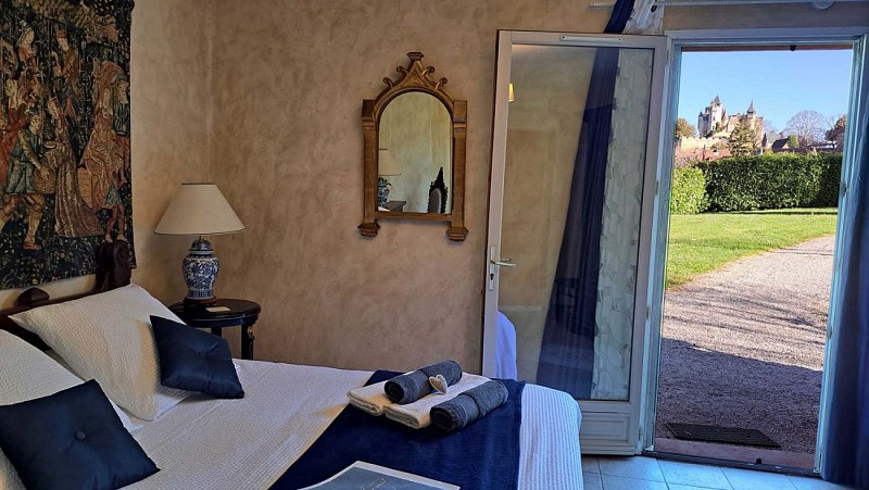 chambre-Marie-vue-chateau