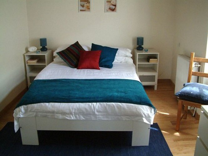 belvesholidaysapartment09_Apt2_bed_Jun07