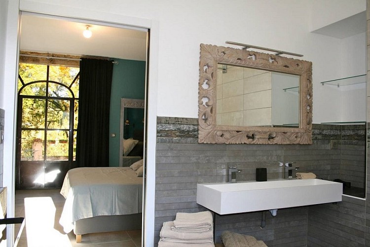 1fa52cfa-8044-48f3-94e5-b5eae5074b50