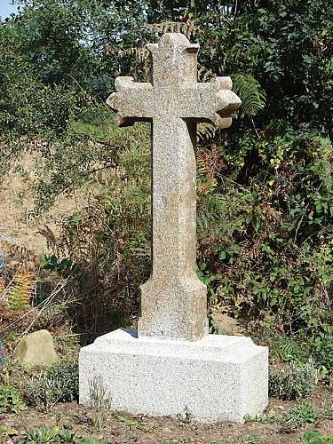 Croix de St-Menas Epiniac