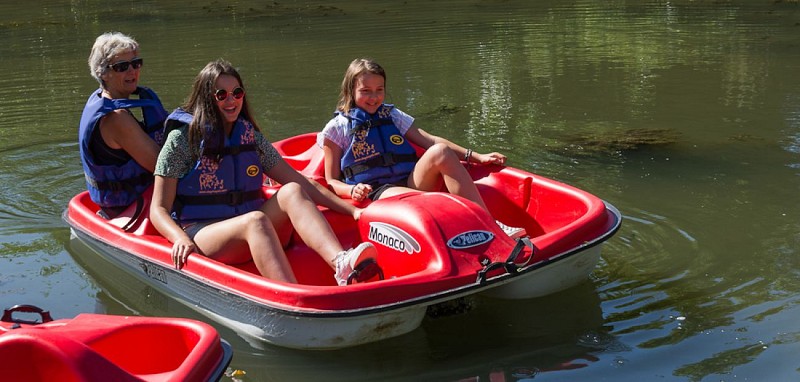 Base de loisirs "Les Atypiques de JM" au Camping Moredena