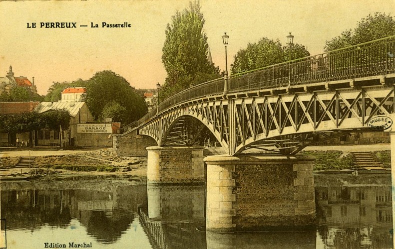 La passerelle de Bry