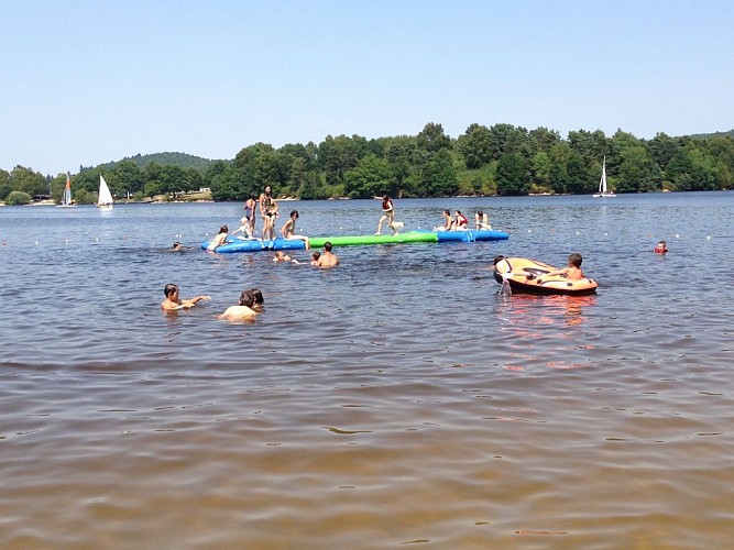 Aplouf : parc aqualudique et waterballs