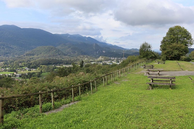 Aire de pique nique Sainte Colome 4