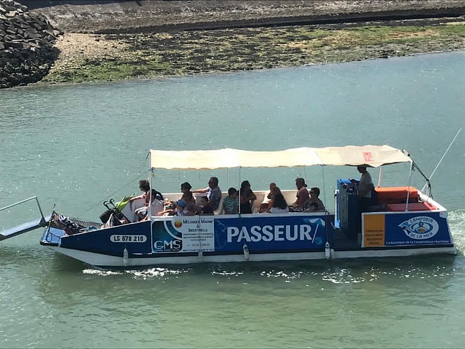 BATEAU : LE PASSEUR