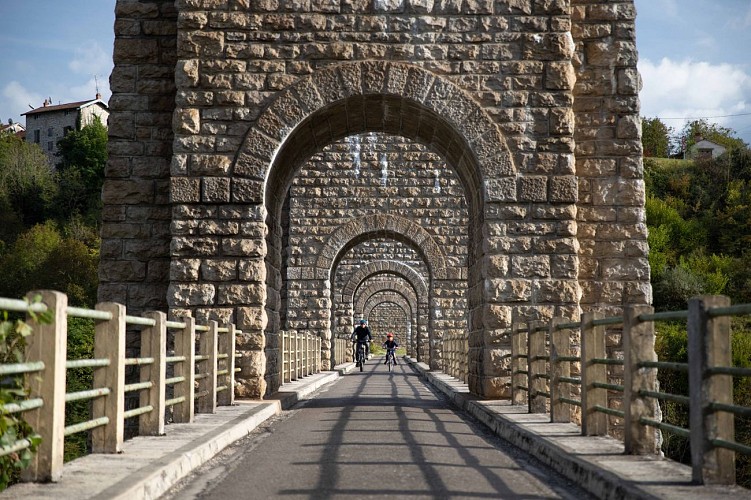 Viaduc de Cize-Bolozon