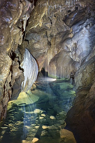 Grotte de Comblain - Salle du Petit Lac