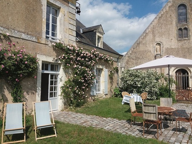 La Maison des Soeurs_Poncé sur Le Loir_Loir en Vallée