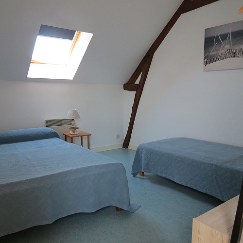 Chambre Bleue (1 lit de 140 et 1 lit de 90)