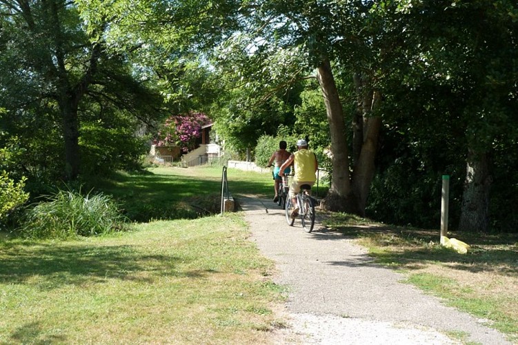 Promenade en véo sur la véloroute voie verte