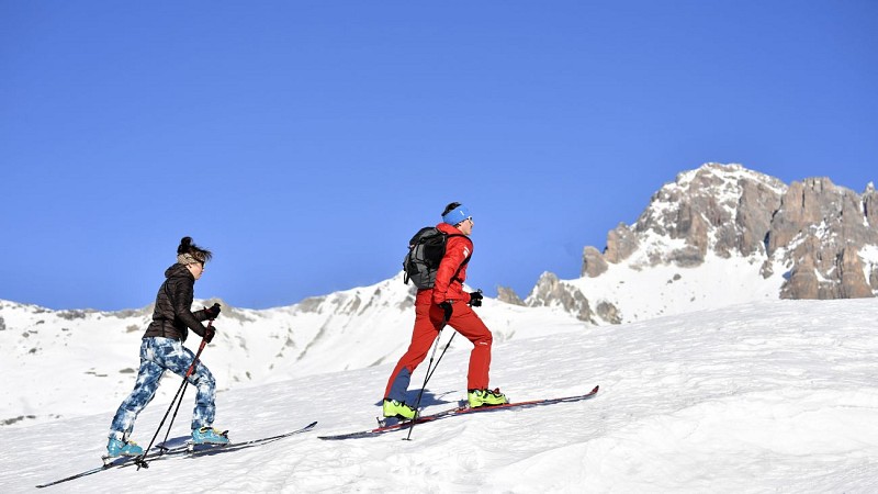 Escuela de esqui francesa Ski & Snowboard - Oficinas Pueblo