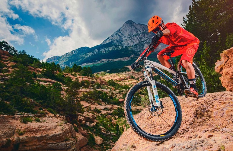 Xtreme Glisses : Location VTT Semi-Rigide à Assistance Electrique