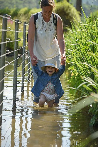 Au Jardin Pieds Nus au Viaduc de la Souleuvre