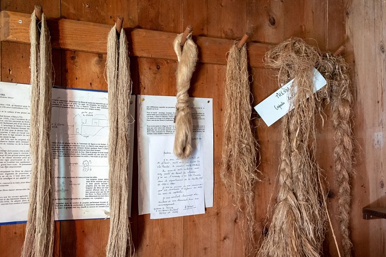 Clos Parchet farm and folk museum tour