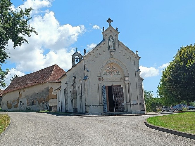 La Chapelle de Pigneux sur le Chemin de St Jacques de Compostelle