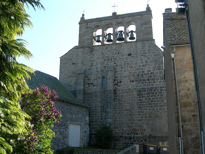 Église romane Saint-Pierre - Saint-Michel, Saint-Urcize