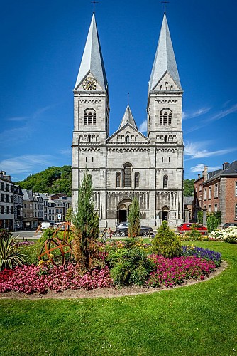 Eglise Notre Dame et Saint-Remacle