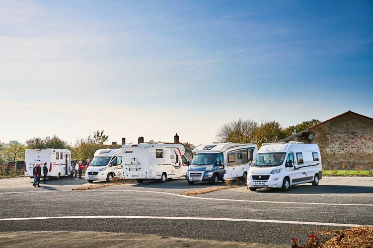 AIRE DE CAMPING-CAR DES 4 SAISONS