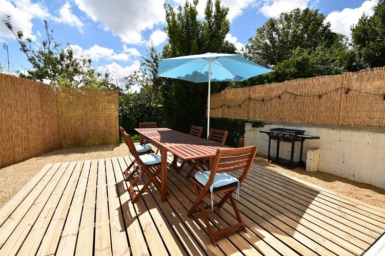 EN CENTRE BOURG ENTRE PLAGE LACS ET GOLF