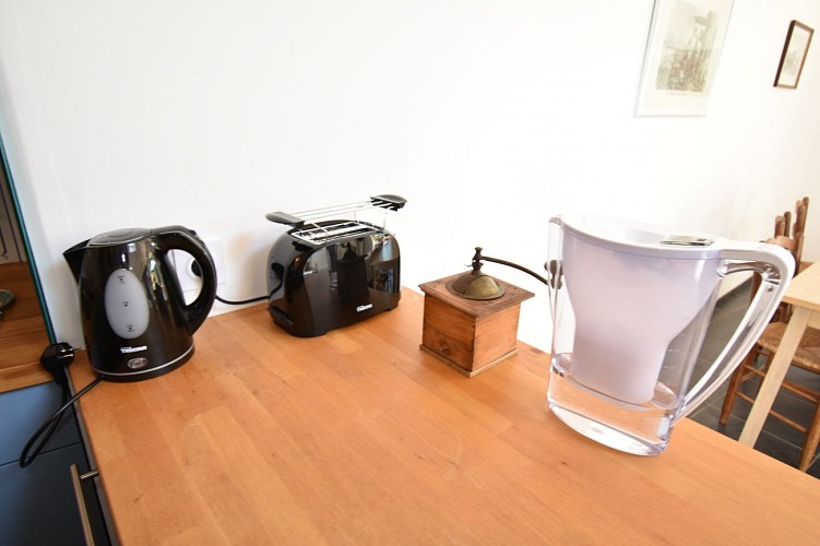 EN CENTRE BOURG ENTRE PLAGE LACS ET GOLF