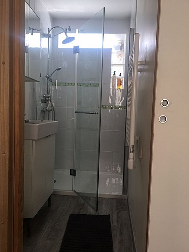 EN CENTRE BOURG ENTRE PLAGE LACS ET GOLF