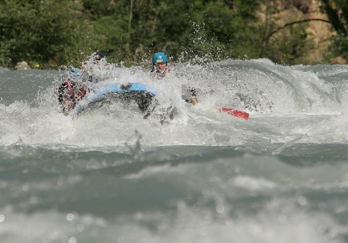 Descente sportive en rafting sur le Doron de Bozel