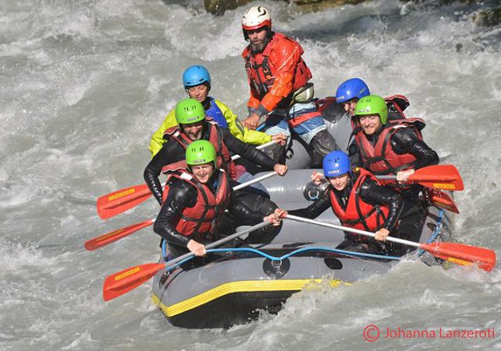 Descente sportive en rafting sur le Doron de Bozel