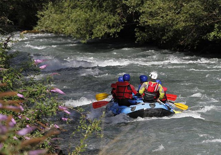 Parcours familial de descente en rafting dans les gorges de l'Isère