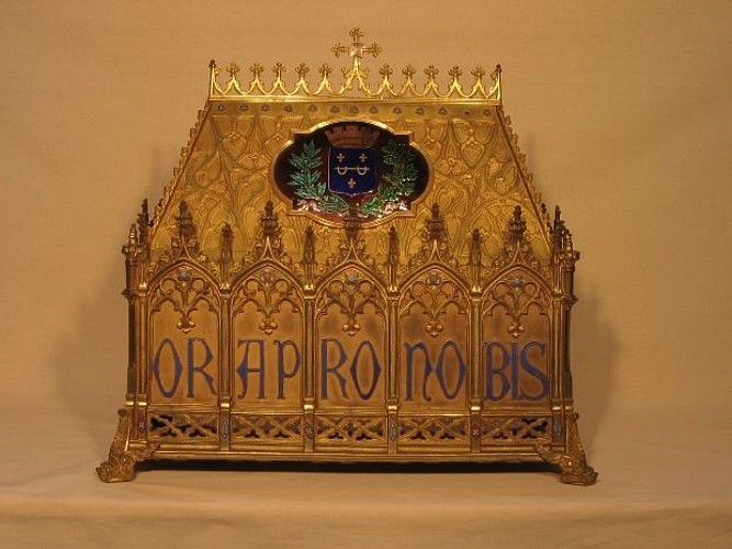 Collégiale romane de Saint-Léonard de Noblat inscrite au patrimoine mondial de l'UNESCO