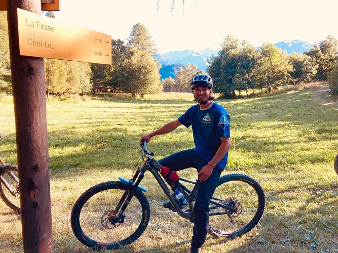 Mustang - Albiez Bike School