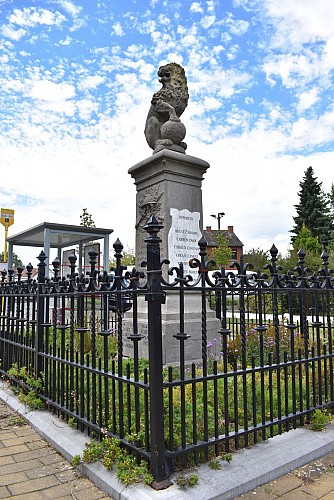 Monument aux Morts d'Hellebecq