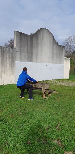 	Exercice 2 : banc en bois et mur