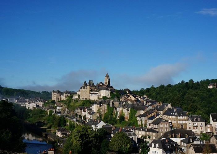Uzerche, la "Perle du Limousin"