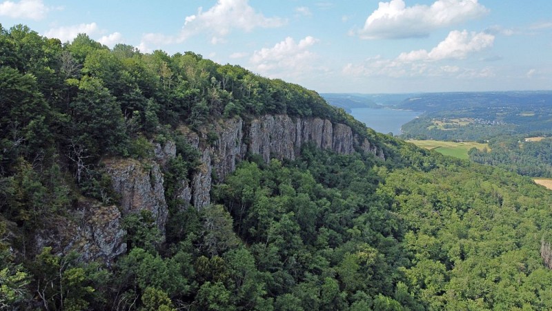 Les-orgues-de-Bort-drone---