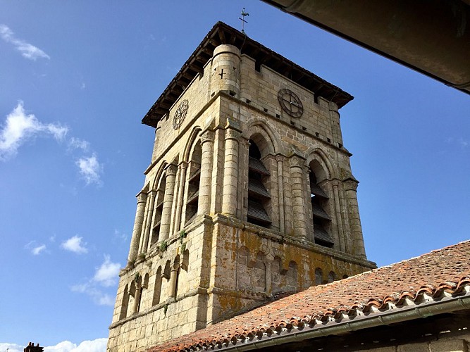 La Collégiale Saint Etienne et ses vitraux