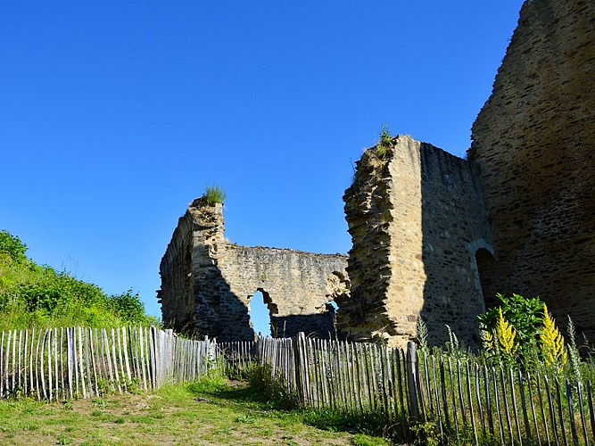 forteresse-de-chalucet©Benoît_M(6)