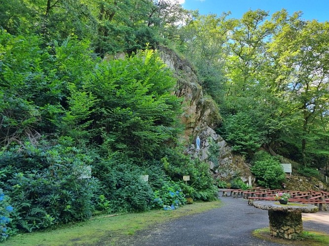 Grotte-StAuvent800x600