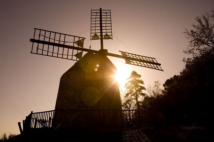 Moulin à vent de la Salette