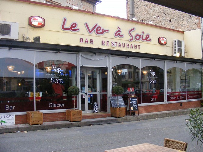 Ver à soie - Bar - Restaurant